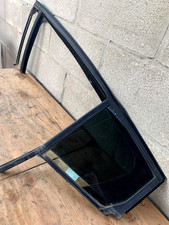 Oem 2016-2019 Chevrolet Cruze Rear Left Driver Door Window Glass Assembly 426869 Oem 2016-2019 Chevrolet Cruze Rear Left Driver Door Window Glass Assembly 426869