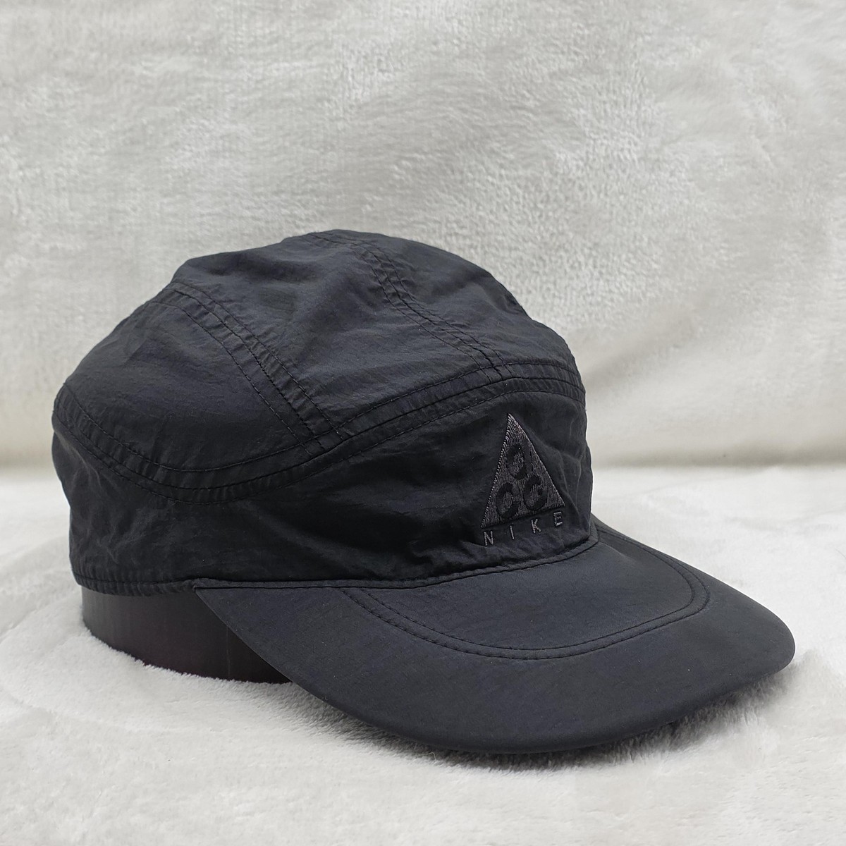 Nike ACG Hat Cap Strap Back Black Outdoor Hiking Performance Mens