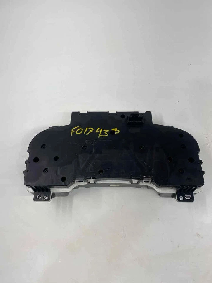 Medidor de velocímetro usado serve: 2009 Gmc Yukon XL 1500 cluster EUA Denali grau C - Imagem 2 de 4