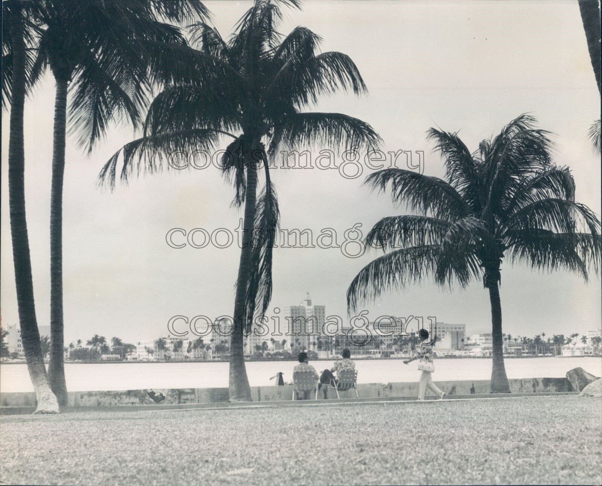 1964 Press Photo West Palm Beach Scene 1960s Florida