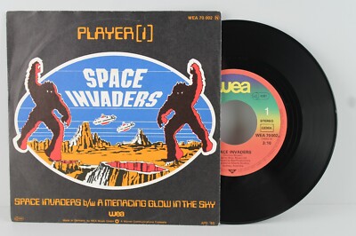 7'' - PLAYER (1) - Space Invaders - A Menacing Glow In The Sky - WEA // 1979