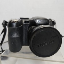 Fuji Fujifilm FinePix S2950 14MP Digital Camera 18x Zoom 3" LCD 2GB SD Card Kit