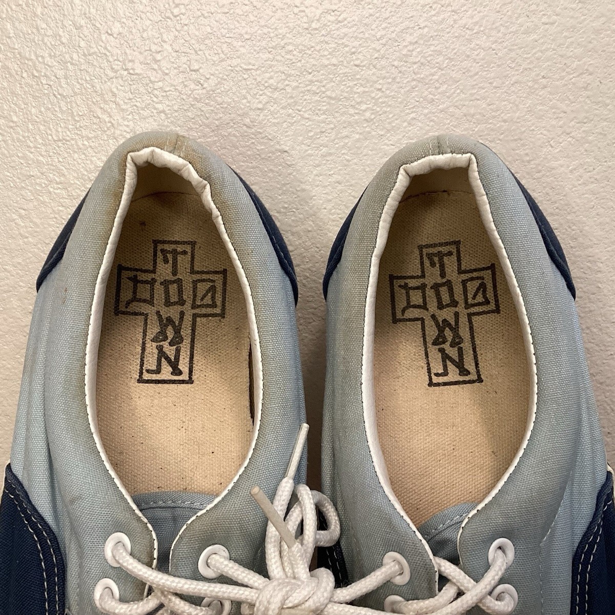 Vintage 2000 DogTown & Z-Boys Vans Skateboard Shoes Sz US 11 Vintage 2000 DogTown & Z-Boys Vans Skateboard Shoes Sz US 11
