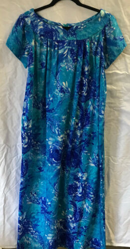 Mildreds of Hawaii MuuMuu Vintage Size 10 Blue Floral Full Length - Picture 1 of 6