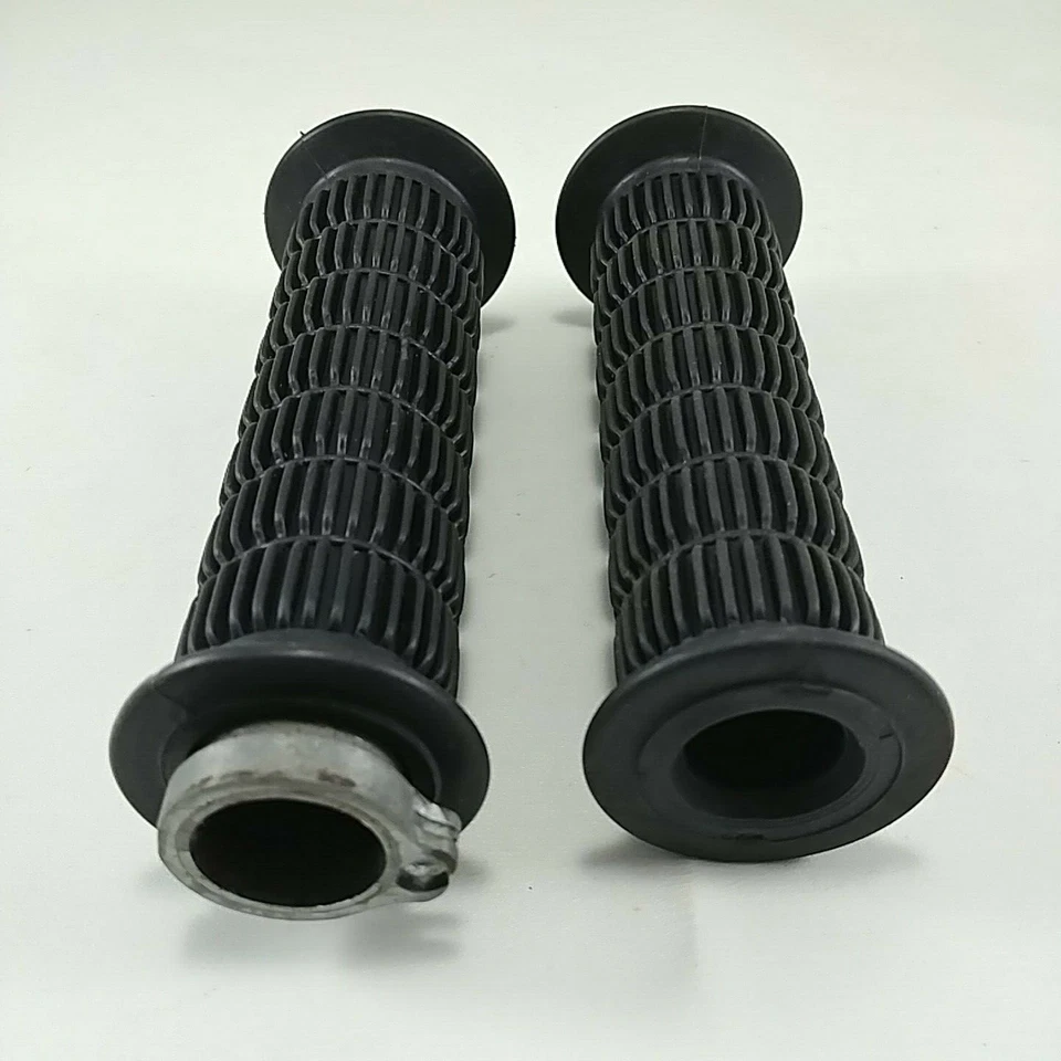 Empuñadura de acelerador derecha Kawasaki G7 G3 KH100 KV MT1 46019-024 + empuñadura LH 46075-020 NOS Foto 4 de 4