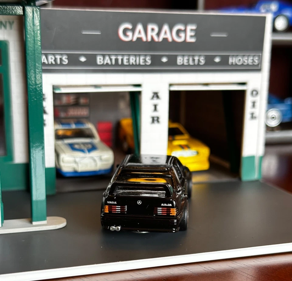 Hot Wheels Premium Modern Classics 1990 Mercedes Benz 190 E 2.5-16 Loose Mint - Image 4 of 4