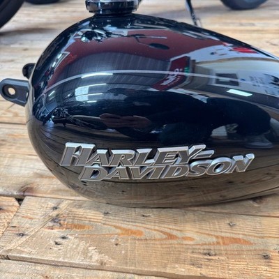 Harley-Davidson Vivid Black M8 Softail Street Bob Tank With Fuel