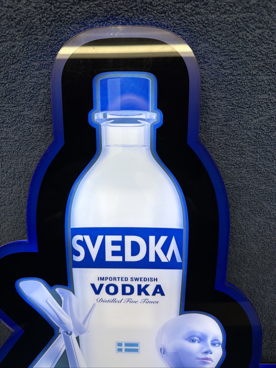 AWESOME SVEDKA SWEDISH VODKA LIGHT UP LED SIGN 16.6” X 21” ALIEN