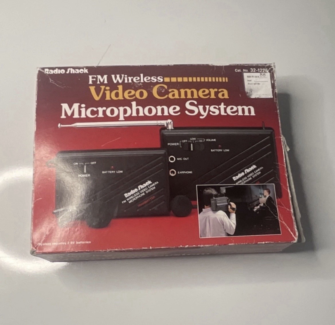 Radio Shack Realistic 32-1226 FM Wireless Video Camera Microphone System 49 Mhz
