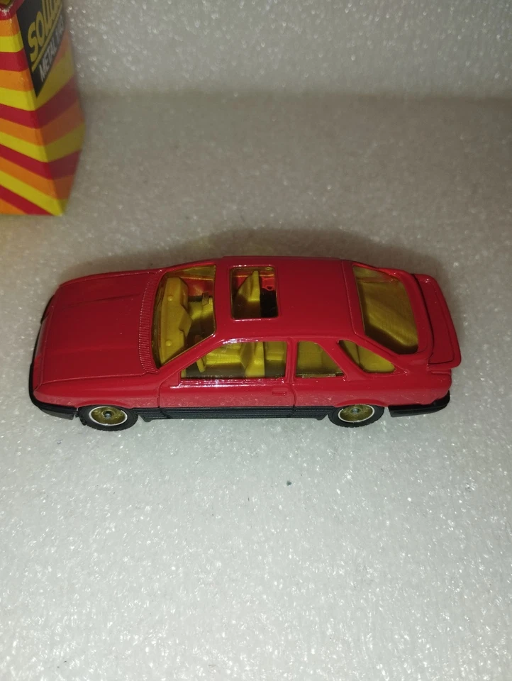 Ford Sierra XR 4i Solido 1:43 LEGGI DESCRIZIONE - Immagine 3 di 4