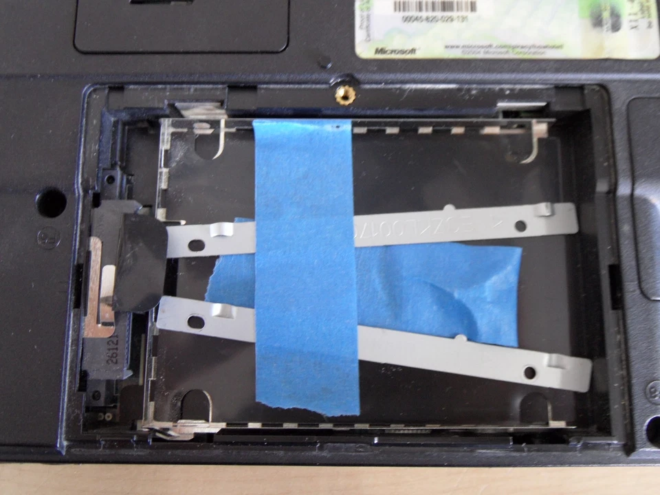 Portátil Toshiba Satellite M105 piezas M105-S3004 sin disco duro Foto 4 de 4