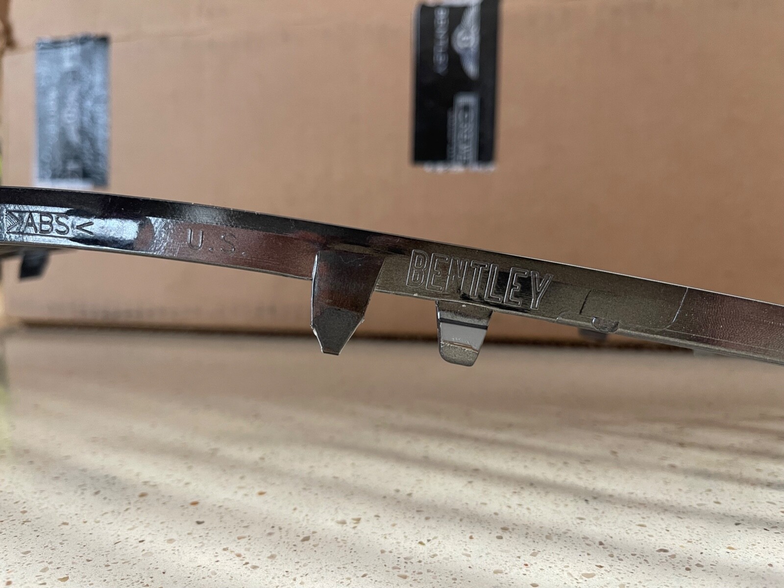 12-13 Bentley Continental GT GTC Front Bumper Dark Chrome Right CenterGrille OEM