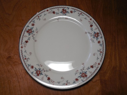 Plato de ensalada Noritake marfil China ADAGIO 7237 8 3/8" floral 1 ea 9 disponible - Imagen 2 de 11