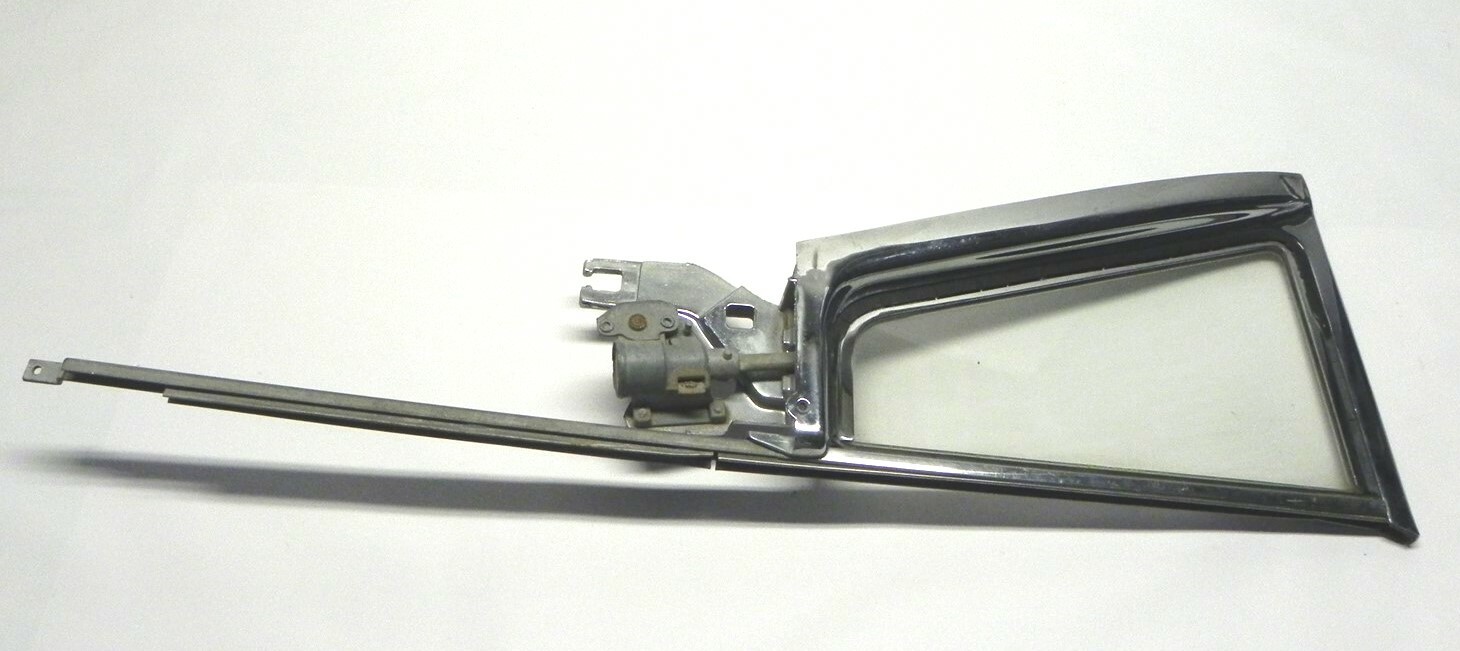 1958 CHEVY SPORT MODELS LEFT WING WINDOW ASSEMBLY CRANK WORKS GREAT ORIGINAL