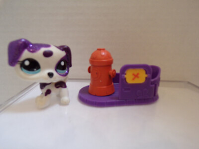 Littlest Pet Shop~#2136~Dalmatian~Purple Glitter~Blue Eyes~Jet Set  Fire Hydrant