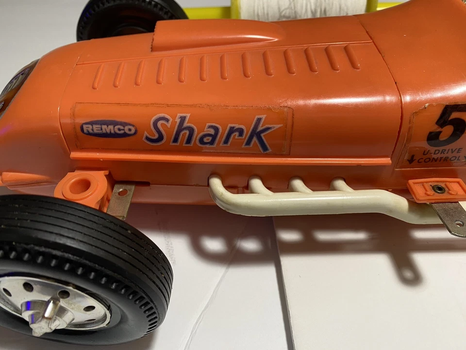 Vintage Remco Shark 1961 Battery Operated You Control Tether Car With String - Image 4 of 4