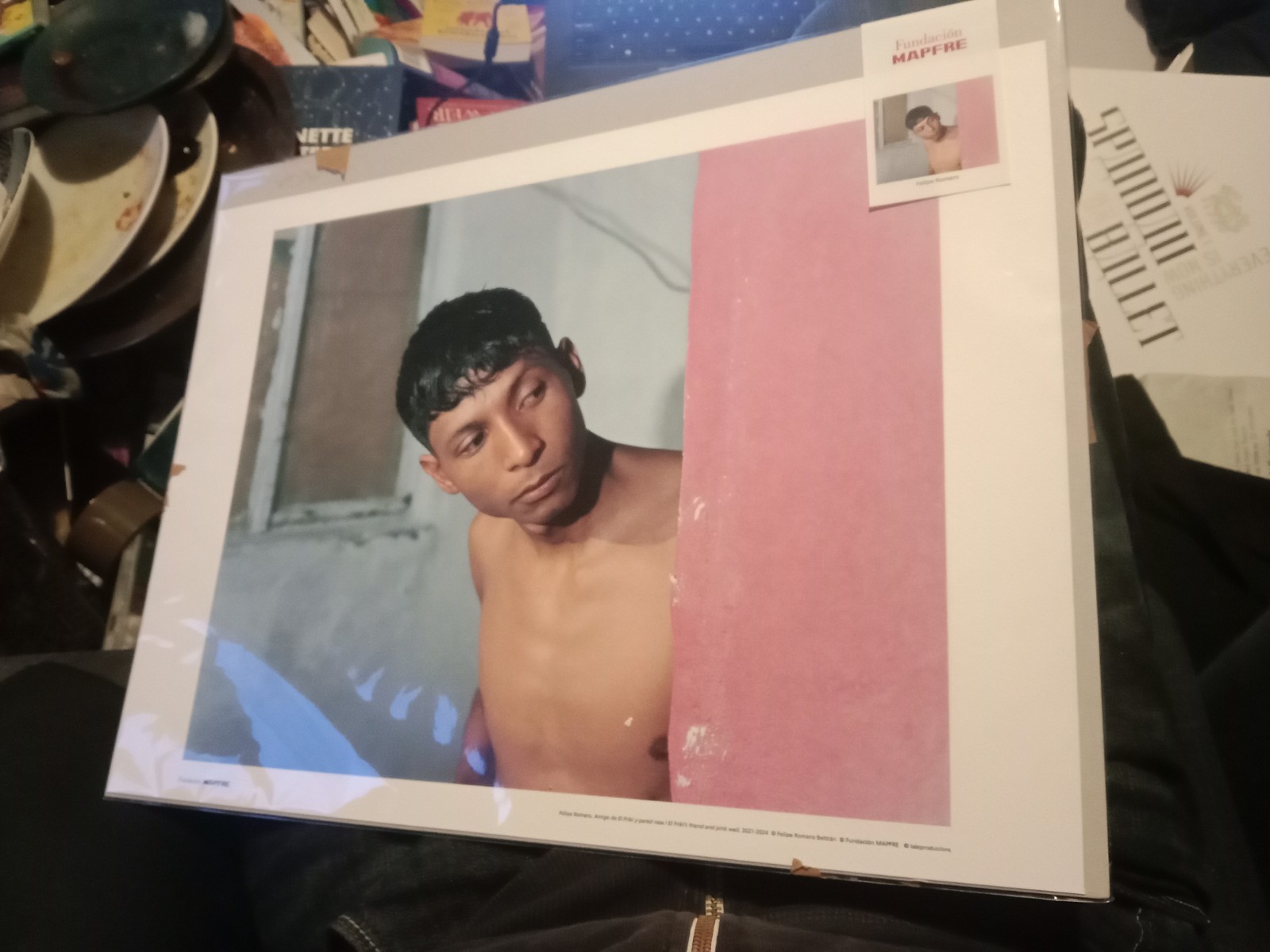 Raro estampado en color del colombiano Felipe Romero Beltrán: El amigo de Friki. Precintado