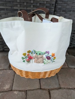 NWT Disney Star Wars Mandalorian  Grogu Coronado Wicker  Basket Tote Picnic Time