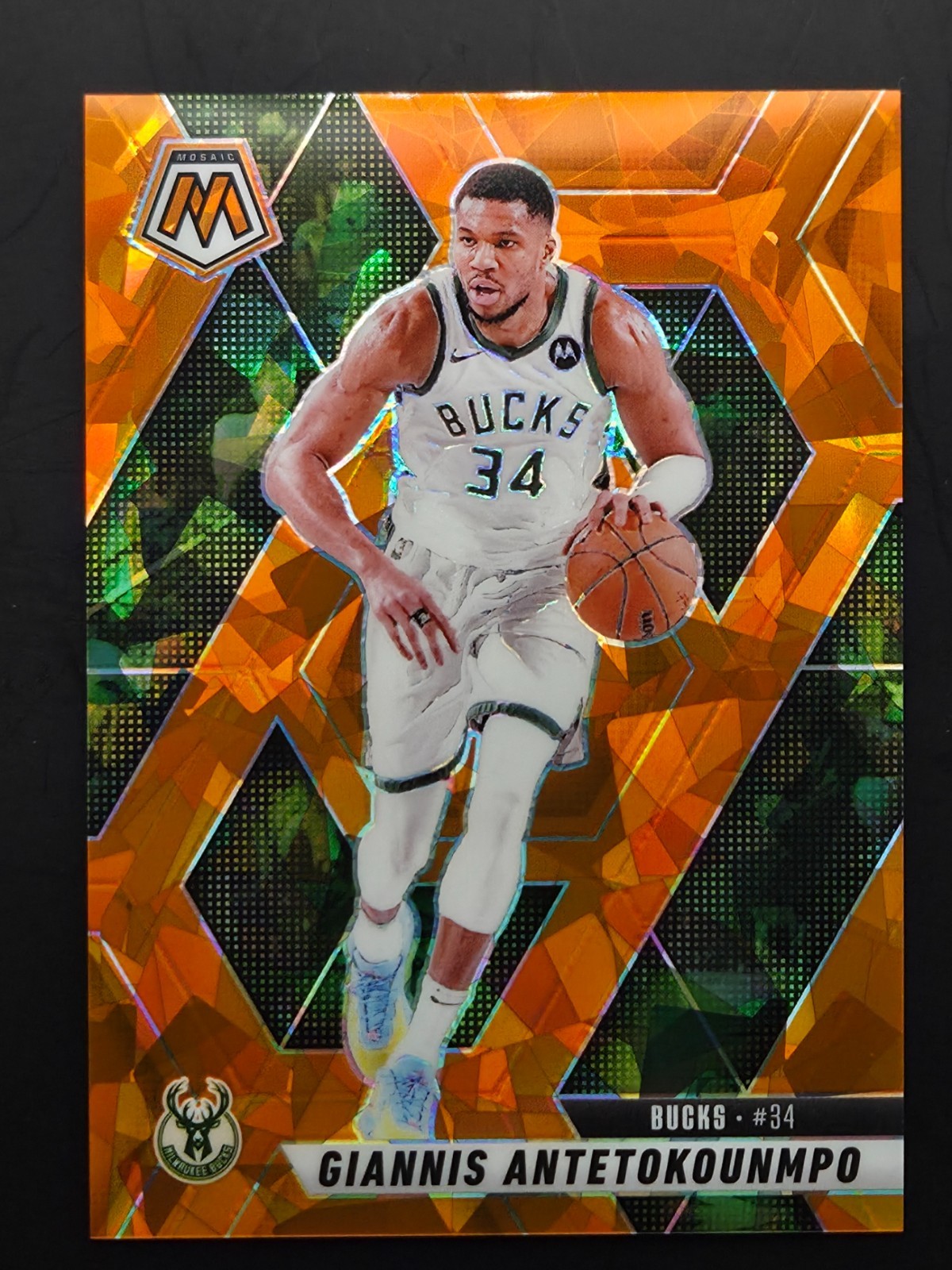 2024-25 Panini Mosaic Giannis Antetokounmpo Orange Ice Prizm /49 #13 Bucks