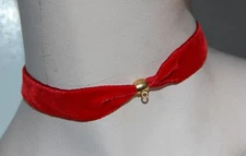 VINTAGE RED VELVET CHOKER NECKLACE w/ GOLD PENDANT BAIL •NOS* ADJUSTABLE