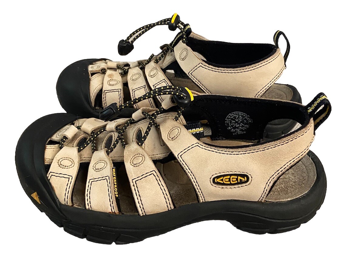 Scarpe sandali da trekking KEEN Newport in pelle argilla sbiadita misura 7 5 US