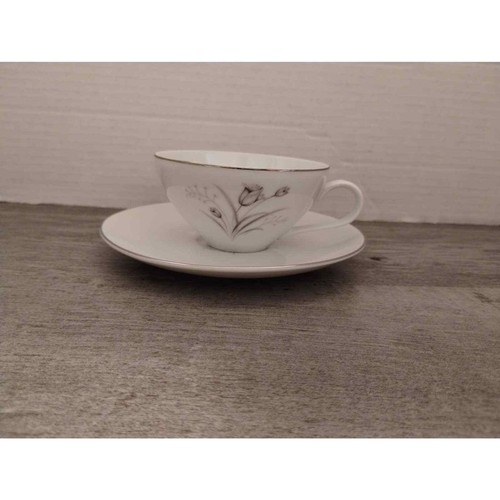 Creative Royal Elegance Fine China of Japan Cup & Saucer Set - Picture 12 of 12