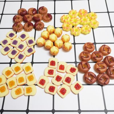 10pcs 1:12 Scale Dollhouse Miniatures Biscuit Bread Bakery Mini Food Accessories
