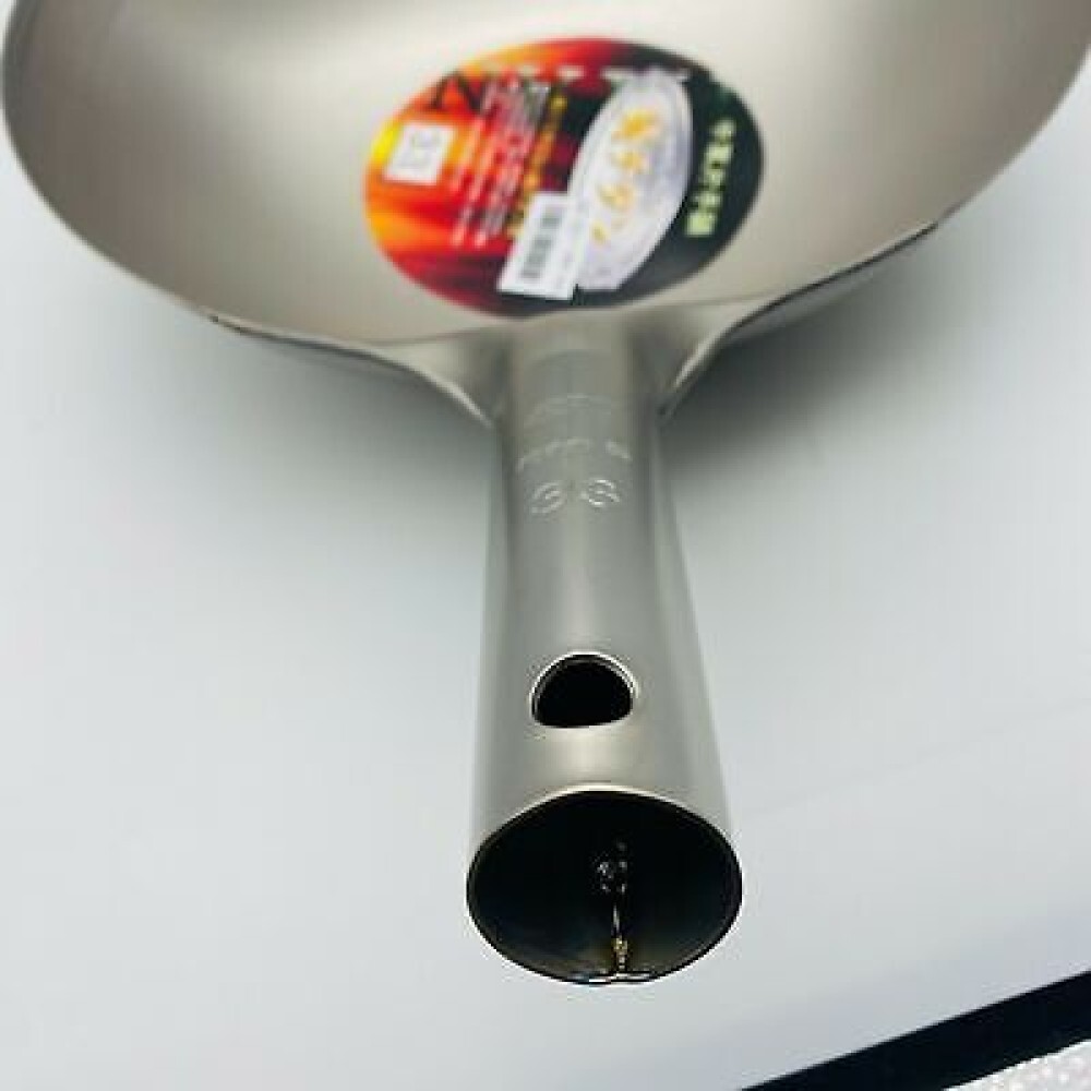 EBM Pure Titanium Super Light Chinese Wok Silver One-handed EBM Pure Titanium Super Light Chinese Wok Silver One-handed