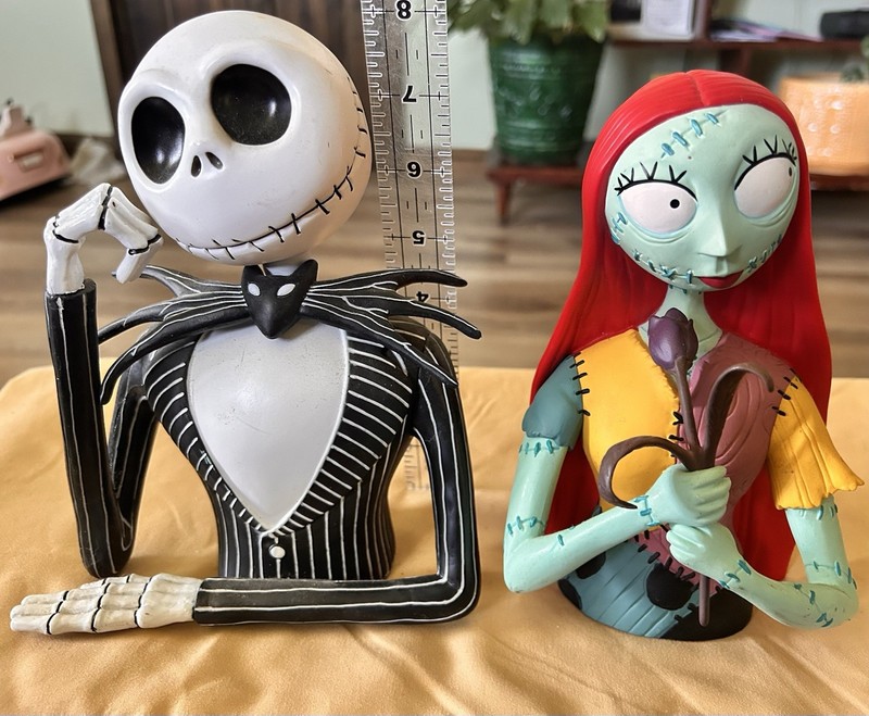 Jack & Sally Bust Coin Bank Piggy Banks Disney Nightmare Before Christmas New