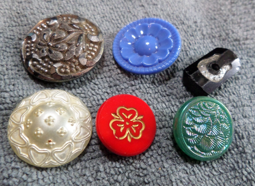 111 Vintage Antique Glass Picture Buttons VARIOUS SHAPES SIZES COLORS PATTERNS - Picture 19 of 21