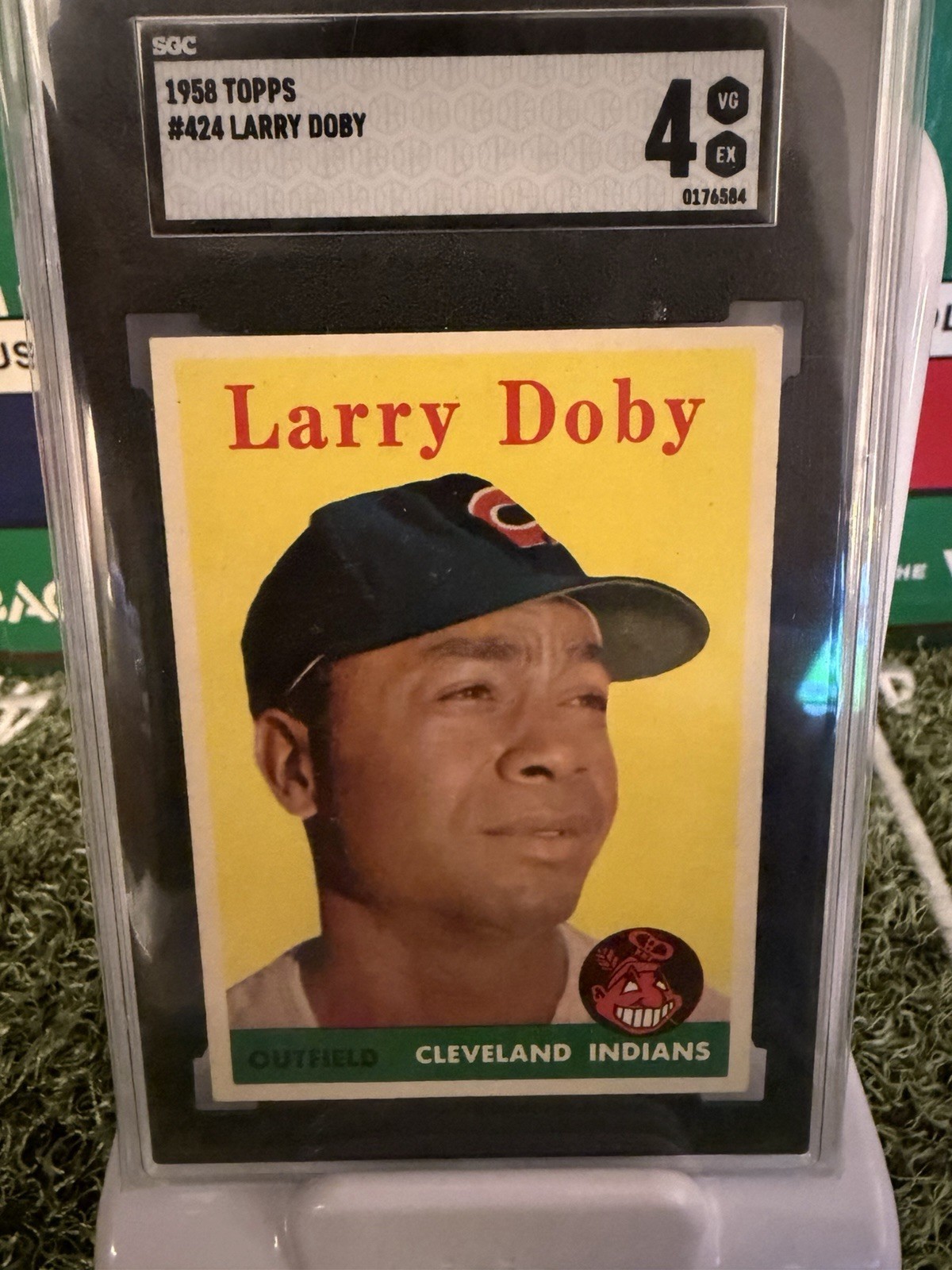 1958 Topps Larry Doby #424 Cleveland Indians HOF -SGC 4