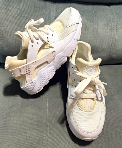 Nike Air Huarache Run GS Triple White Size 6.5Y / Women's 8