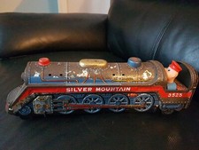 1950s SILVER MOUNTAIN 3525 TIN TRAIN BATTERY OPERATED TM MODERN TOYS MADE JAPAN