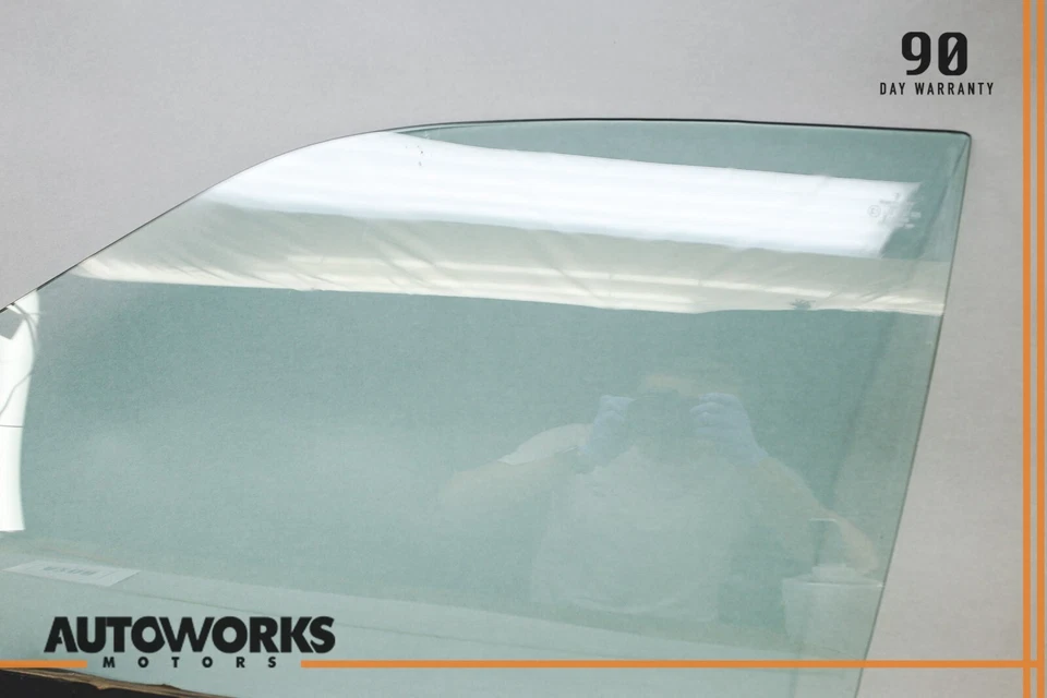 83-87 Porsche 944 Puerta delantera izquierda lado del conductor Ventana Vidrio OEM Foto 4 de 4