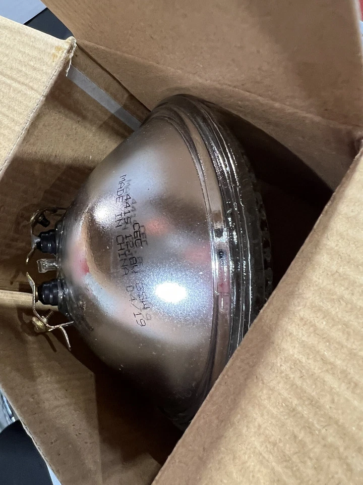 Sparex Head Lamp 12V Ford 310062 Massey Ferguson Landini White AGCO 1002803M91 - Image 4 of 4