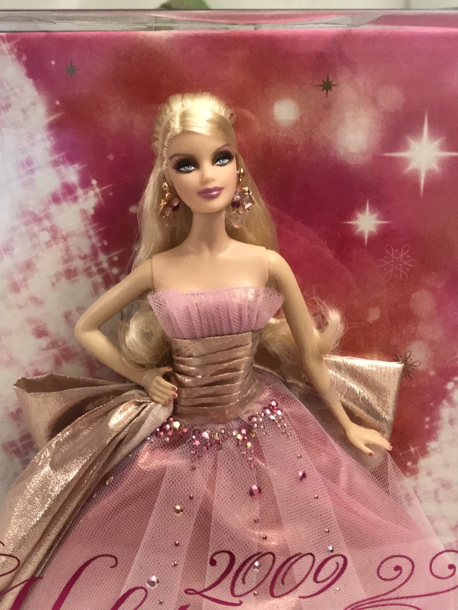 Holiday Barbie Pink 04098 1990 Happy Holidays Barbie