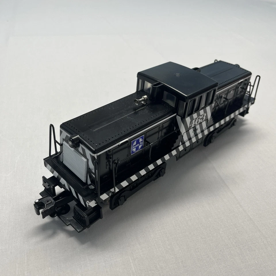 Lionel O Scale Santa Fe LionChief 44 Tonner Diesel Switcher - Image 4 of 4