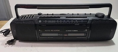 GE 3-5639A Boombox AM/FM Dual Cassette Stereo Radio 20'' Long