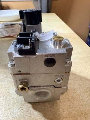 White Rodgers 36C03 300 HVAC Furnace Gas Valve 24V | 36C03 Type 300