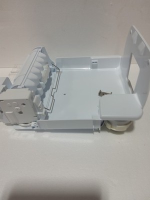 ACZ74170502 LG Refrigerator Ice Maker And Auger Motor Assembly P#  AKC73369914