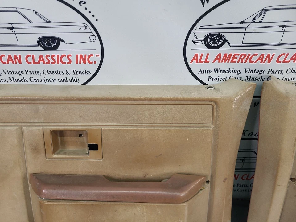 Chevy/GMC 1981-91 Suburban bronceado manual cerradura/ventanas interior puerta panel panel conjunto Foto 3 de 4