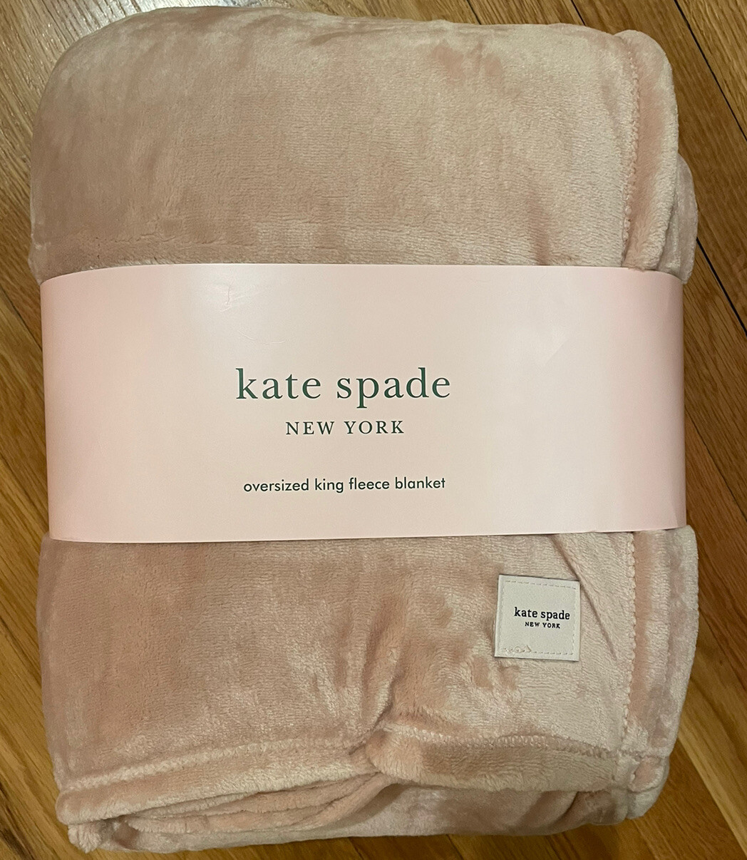 Arriba 81+ imagen kate spade king size fleece blanket Thptnganamst.edu.vn