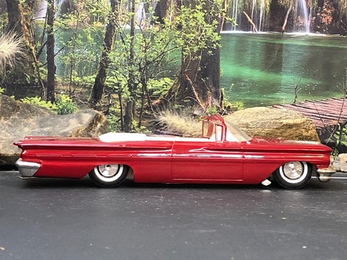 Imperfect Plastic AMT 1960 PONTIAC BONNEVILLE CONVERTIBLE Dealer Promo Car As-Is - Picture 9 of 24