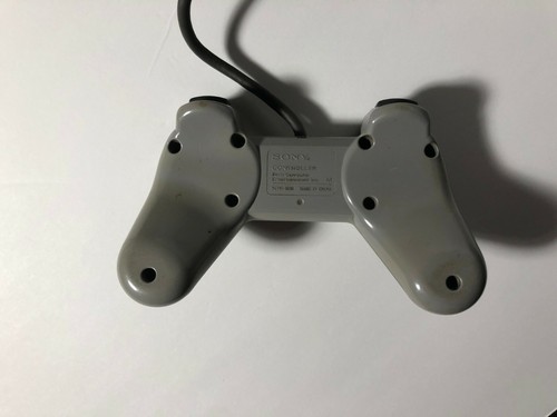 Sony Wired Game Controller For PlayStation 1 Non Dual Shock SCPH-1090 Gray - Picture 9 of 11