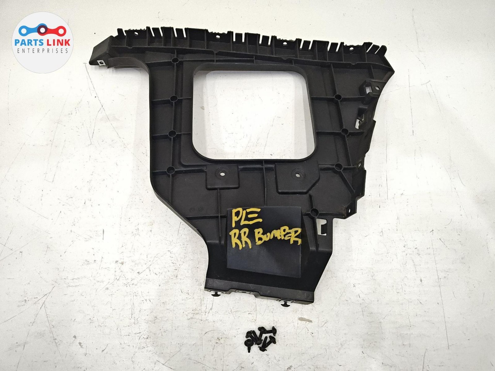Bentley Bentayga Speed 2017-2020 Rear Right Bumper support