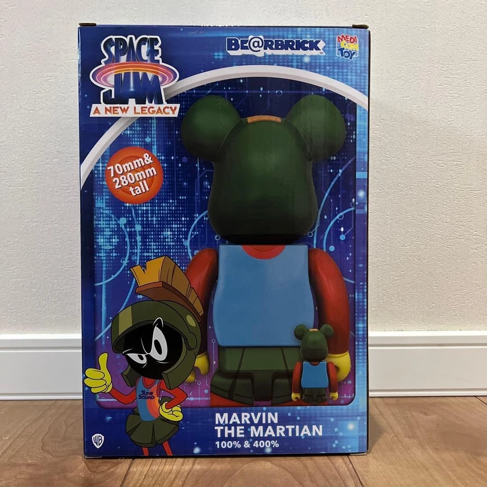 BEARBRICK Marvin the Martian 400 PERCENT 100 PERCENT Figure Set 2 Piece - Image 2 of 4