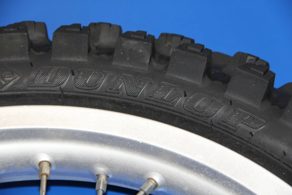 90-96 KX250 KX125 KX500 1993 llanta trasera radios centrales buje husillo rotor neumático Foto 3 de 4