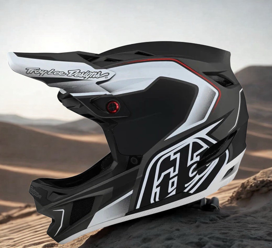 Troy Lee Designs D4 Composite MIPS Exile Helmet-Black Large