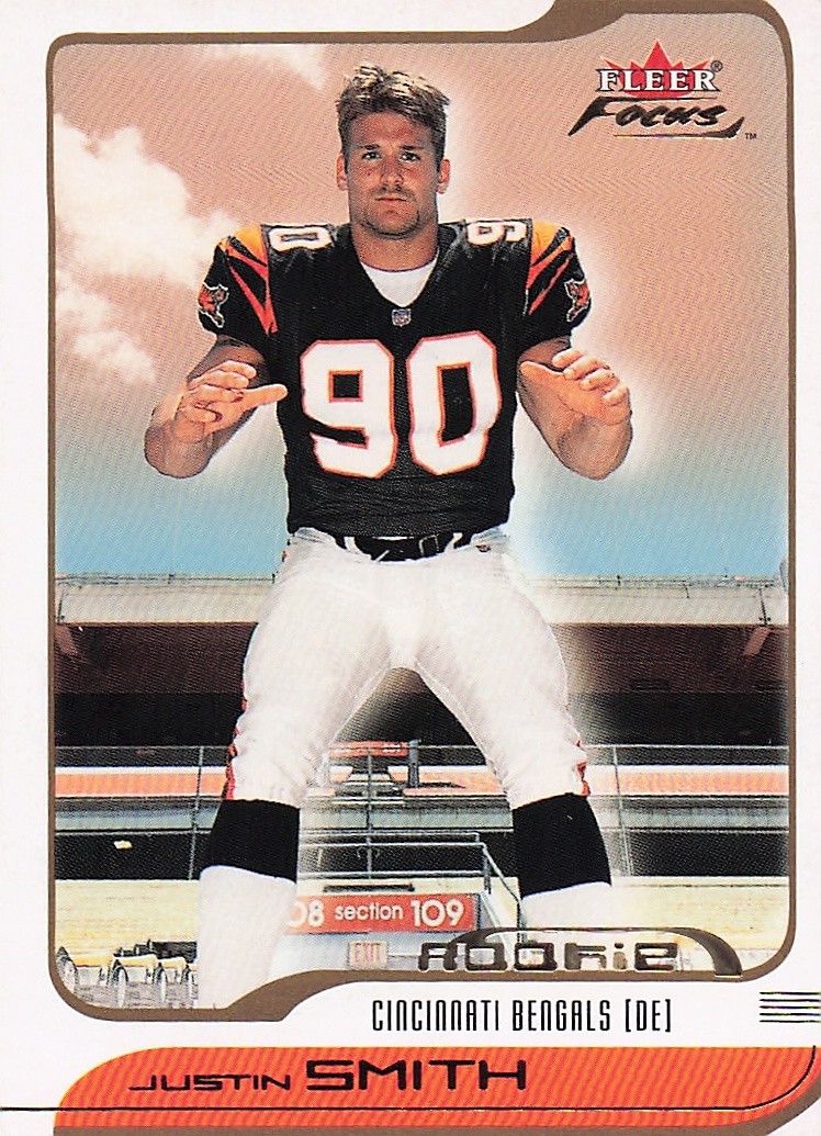2001 Fleer Focus JUSTIN SMITH #220 CINCINNATI BENGALS DE
