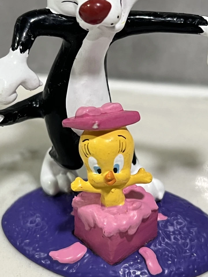 Vintage 1995 Sylvester & Tweety Looney Tunes Warner Bros. Cake Topper PVC Figure - Image 4 of 4
